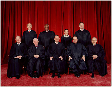 Justices of the US Supreme Court, the final arbiters of all copy rights in the US, in 2006.  Photo: Wikimedia Commons